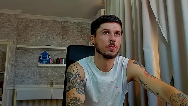 JonahShaw webkamerás műsora