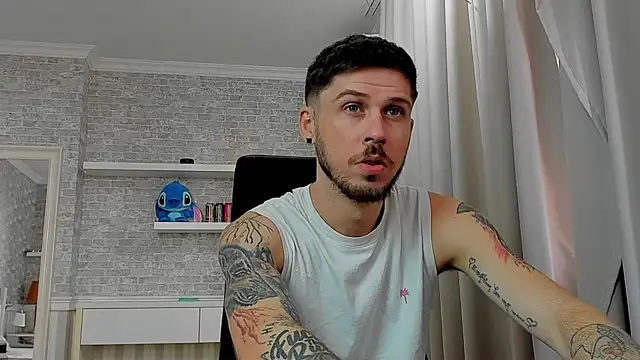 JonahShaw Webcam Show