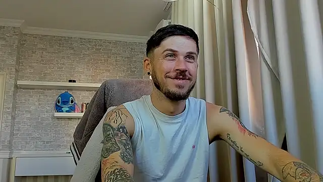 JonahShawのウェブカメラショー