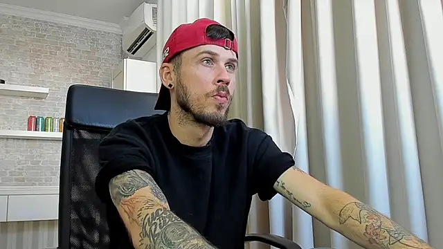 JonahShaw Webcam show