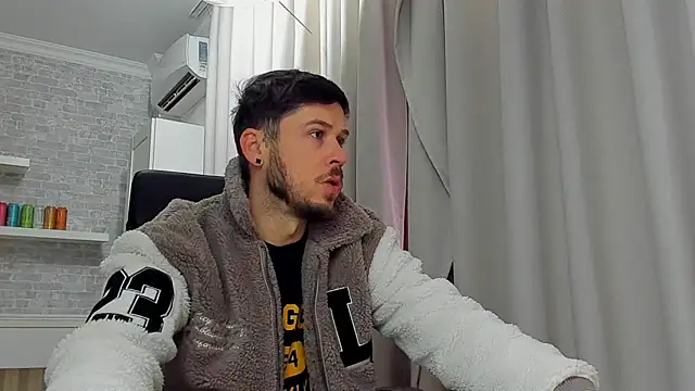 JonahShaw webkamerás műsora