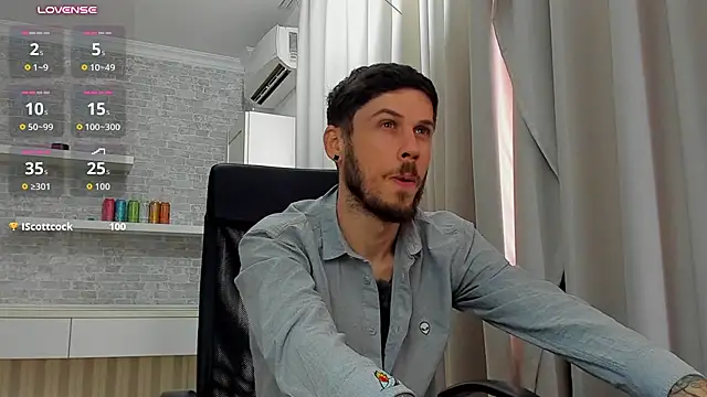 הופעת וובקאם של JonahShaw
