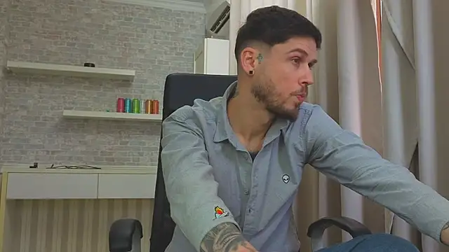 JonahShaw Webcam show