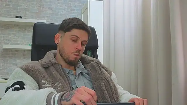 JonahShaw's Webcam Show