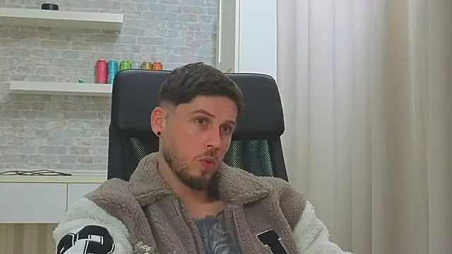 JonahShaw Webcam show