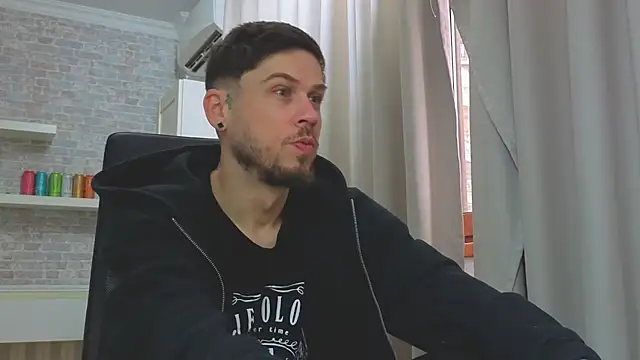 Show de JonahShaw na webcam