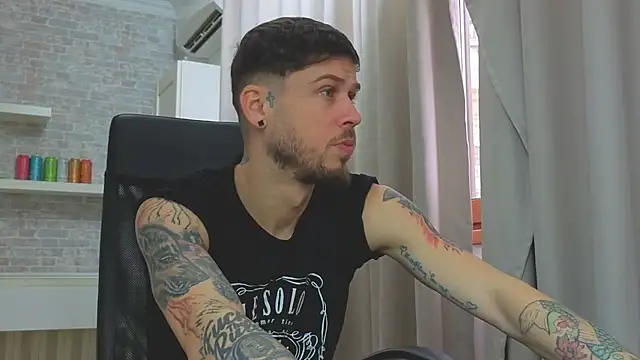 JonahShaw Webcam show