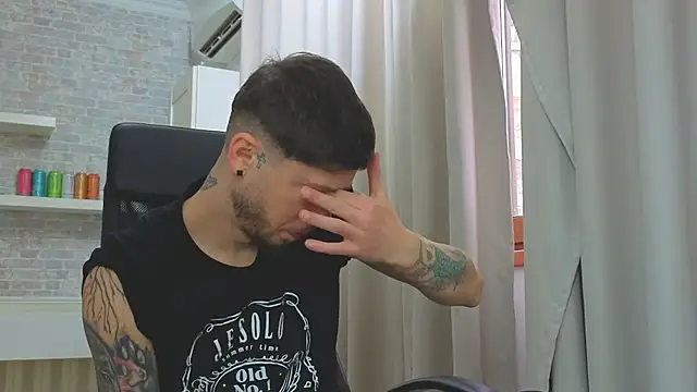JonahShawn Webbikameraesitys