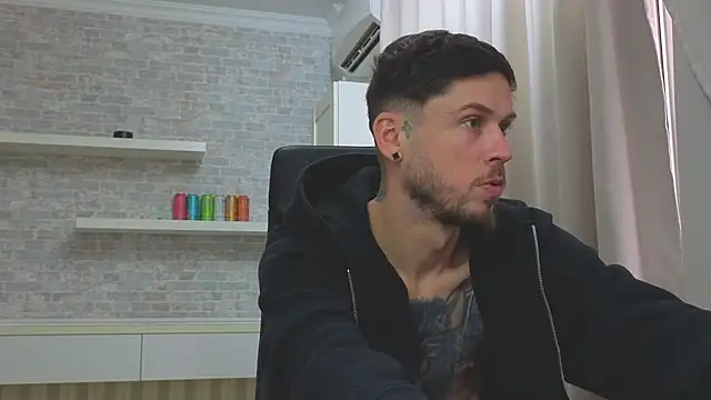 عرض كام JonahShaw