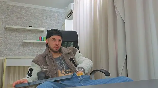 JonahShaw webkamerás műsora