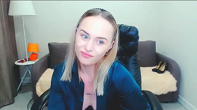 LiluMoon__ XXX чат на живо