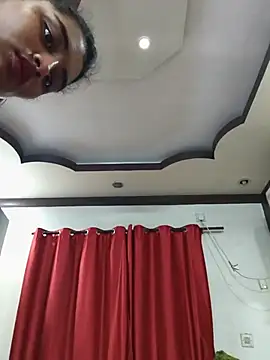 Chatroom XXX en direct de horny_tenager