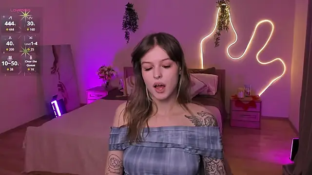 Chat +18 de Lisa_Blossom ao vivo