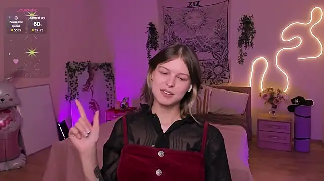 Lisa_Blossom Chat XXX live