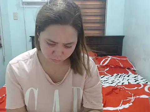 Hello_Kiffy69 Live XXX-chat