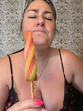 Lacey_BBW Adlı Modelin Web Kamerası Şovu
