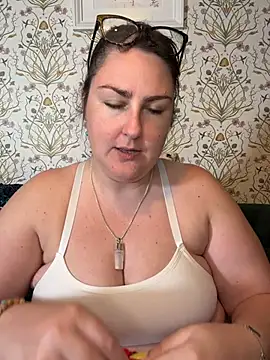 Lacey_BBWのライブXXXチャット