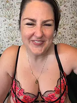 Lacey_BBW Show in webcam