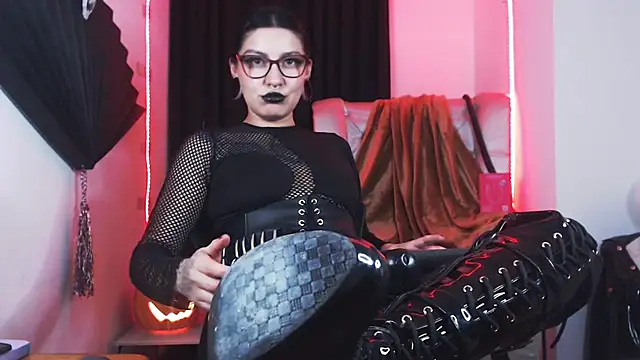 Pokazy przed kamerką – FabulousVenus