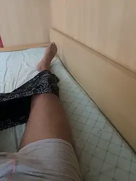 cazzoduro32 Pertunjukan Webcam