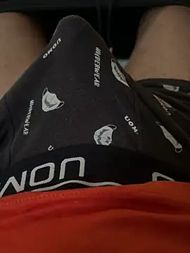 cazzoduro32 – webcam-show