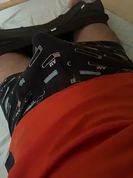 cazzoduro32 Show in webcam
