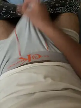 cazzoduro32 Pertunjukan Webcam