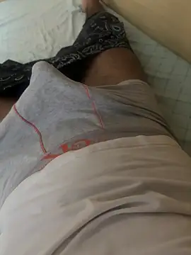 cazzoduro32 Show Webcam