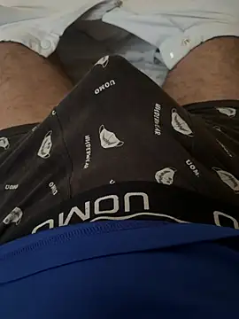 cazzoduro32 웹캠 쇼