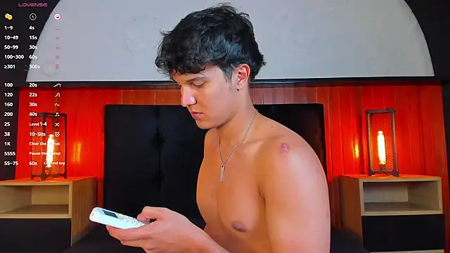 Leo_Savage_ 在線直播表演