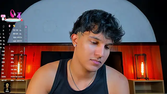 Leo_Savage_ 网络视讯表演
