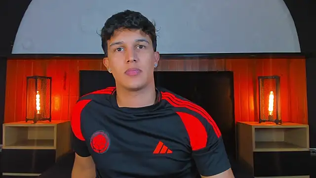 Leo_Savage_'s Webcam Show