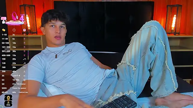 Leo_Savage_'s Webcam Show