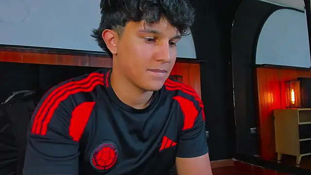 عرض كام Leo_Savage_