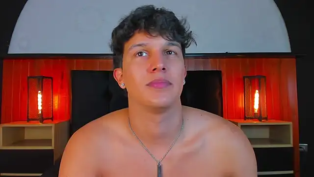 Leo_Savage_ Pertunjukan Webcam