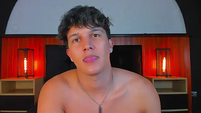 Leo_Savage_のウェブカメラショー