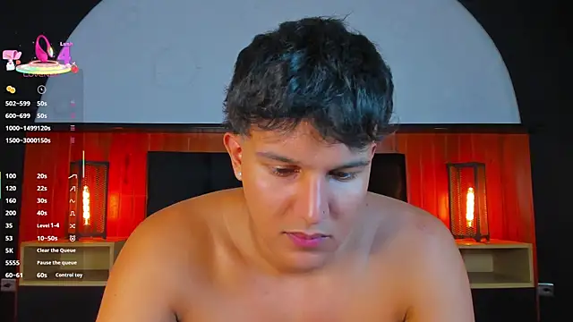 Leo_Savage_n Webbikameraesitys