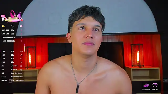 Leo_Savage_ Pertunjukan Webcam
