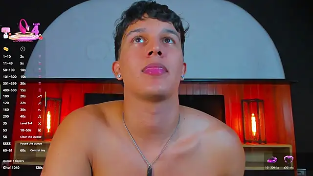 Show modela Leo_Savage_ na web-kameri