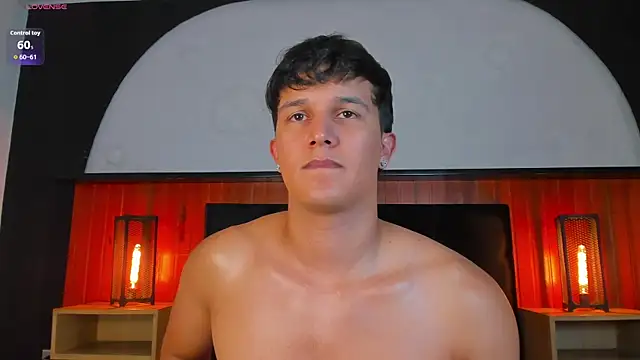 Leo_Savage_ Pertunjukan Webcam