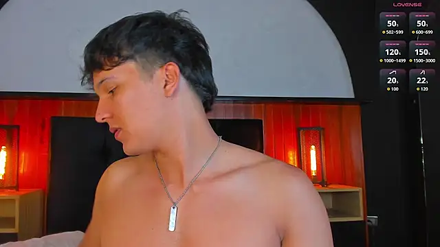 Leo_Savage_のウェブカメラショー