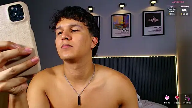 Leo_Savage_ 网络视讯表演