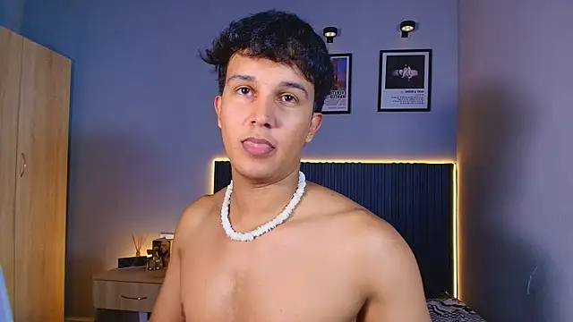 Leo_Savage_のウェブカメラショー