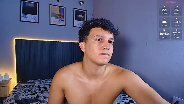 Leo_Savage_ Show Webcam