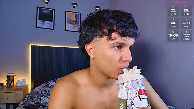 Leo_Savage_ 网络视讯表演