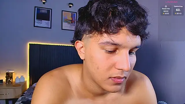 Leo_Savage_ 网络视讯表演