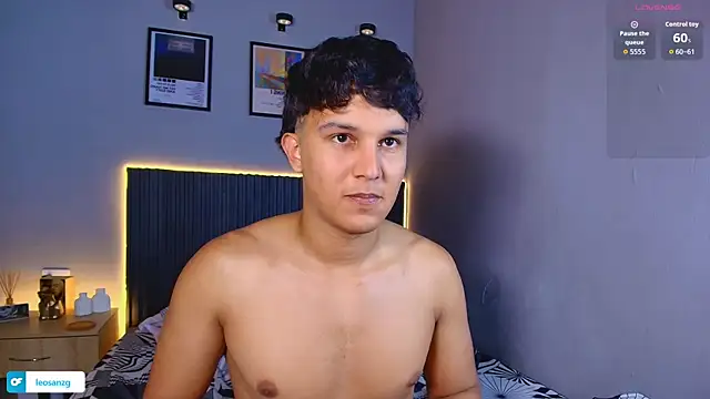 Leo_Savage_ 网络视讯表演