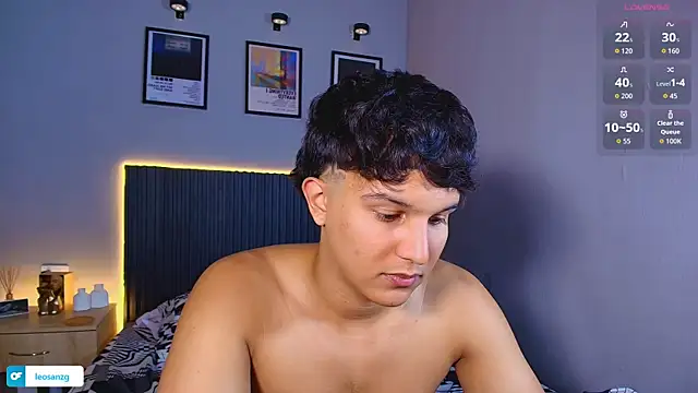 Leo_Savage_ Pertunjukan Webcam