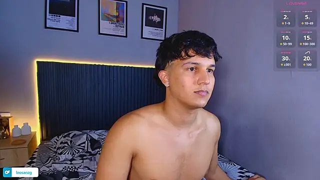 Leo_Savage_ Pertunjukan Webcam