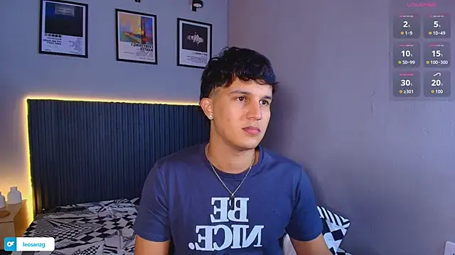 Leo_Savage_ Show Webcam